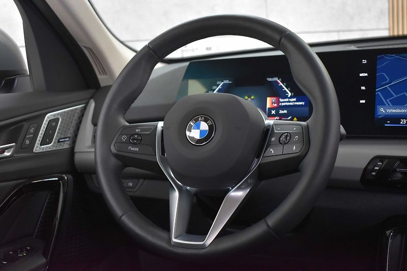 BMW X2 xDrive20d ZÁRUKA*TAŽNÉ*ČR 1.M* - fotka 19 z 45