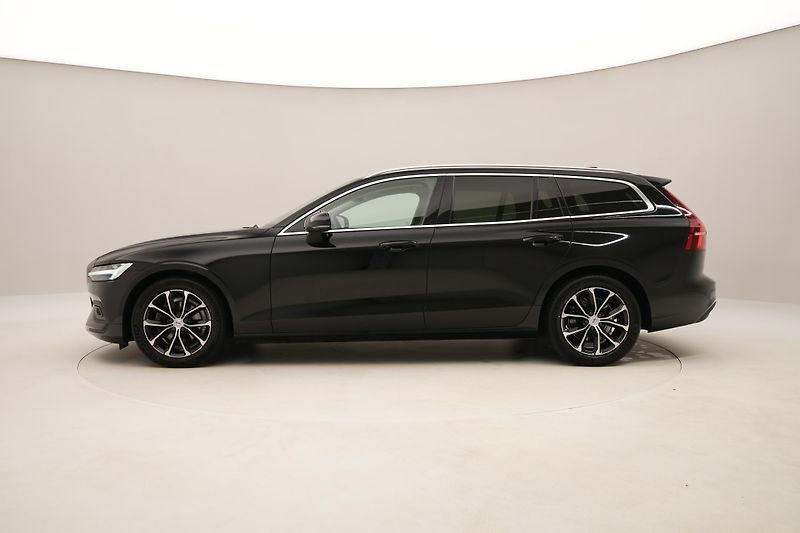 Volvo V60 D3 MOMENTUM AUT REZERVACE - fotka 9 z 39