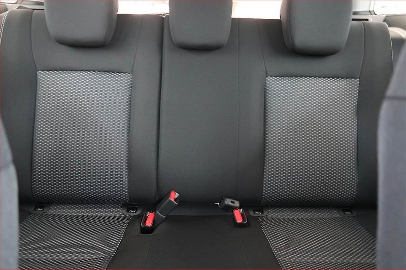 Suzuki Vitara (2025) 1.4 BoosterJet - fotka 10 z 18