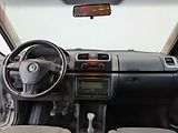 Škoda Fabia (2008) 1.2HTP, ČR, AC, zmk.řazení - náhled 11