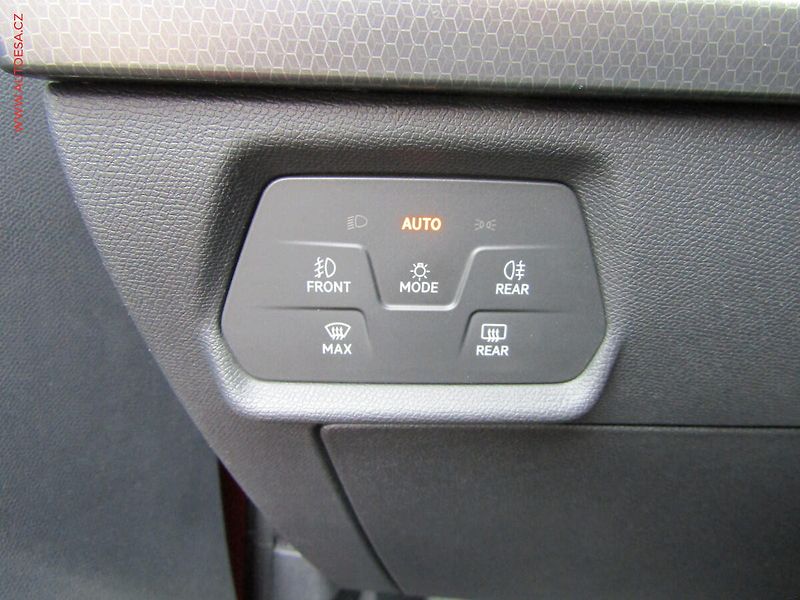 Seat Leon (2021) 1.5 TSi, ČR, Style - fotka 13 z 19