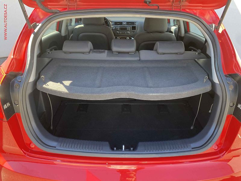 Kia Rio (2012) 1.4i, +kola - fotka 7 z 17