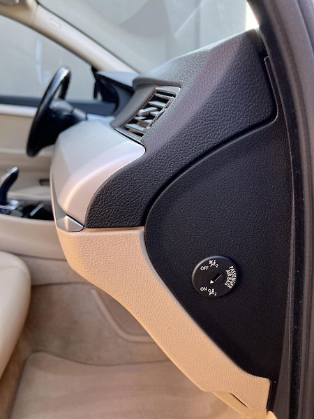 BMW Řada 5 GT 530D AUTOMAT NAVI KAMERA  - fotka 36 z 45