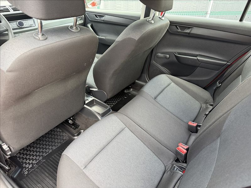 Škoda Fabia III 1.0 MPI Active - fotka 13 z 16
