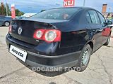 Volkswagen Passat (2007) 1.6 FSi - náhled 1