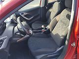 Peugeot 2008 (2015) 1.2PT, Style, navi - náhled 9