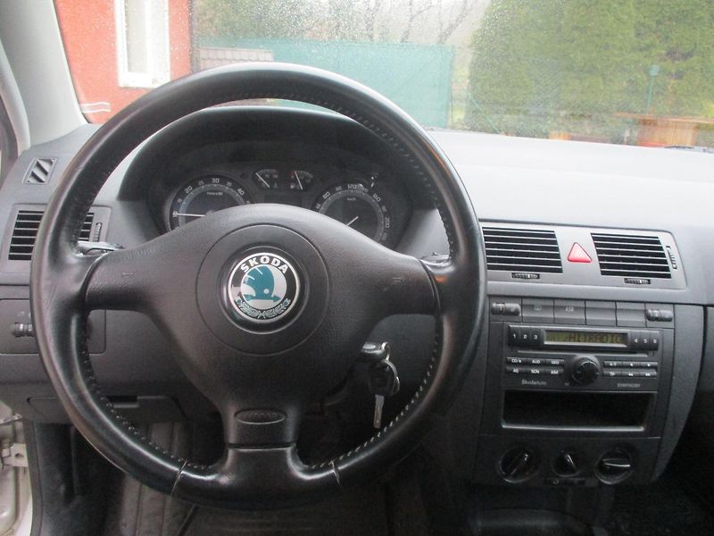 Škoda Fabia 1.9 TDi KLIMA +SADA KOL - fotka 17 z 34