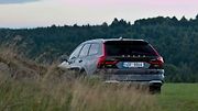 Volvo V90 Cross Country.