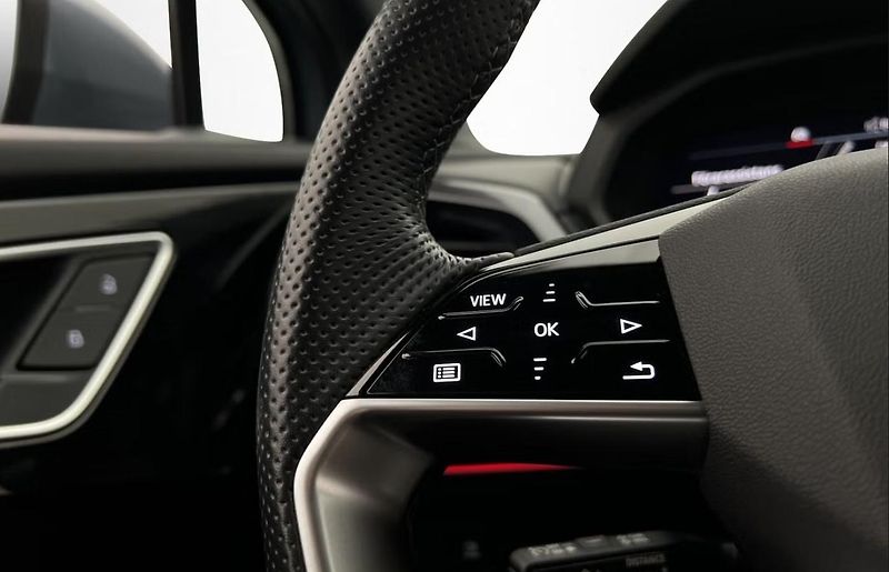 Audi Q4 40 Sportback e-tron S-Line Kam - fotka 12 z 31