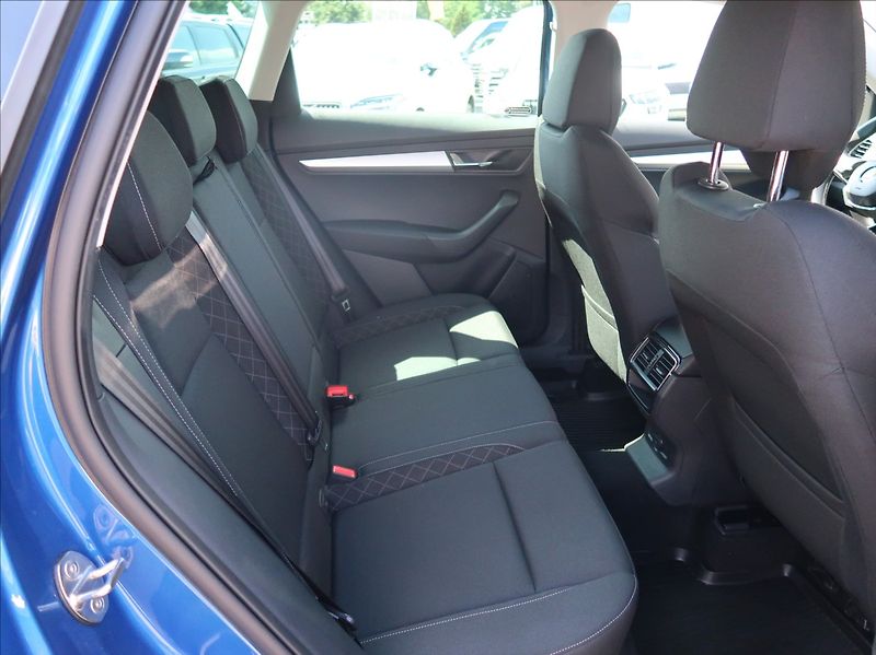 Škoda Karoq 2,0 TDi,1majČR,Serv.kn.,DPH - fotka 18 z 27