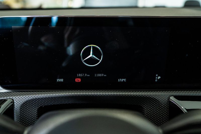 Mercedes-Benz Třídy A (2025) A 200 d/AMG/360/MULTIBEAM/TOP - fotka 16 z 16