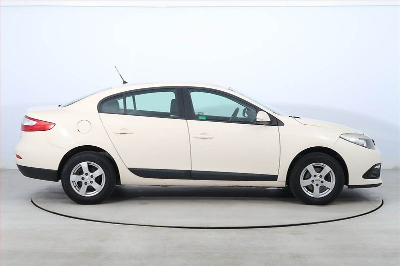 Renault Fluence (2013) 1.6 16V, Serv.kniha, Tempomat - fotka 6 z 20