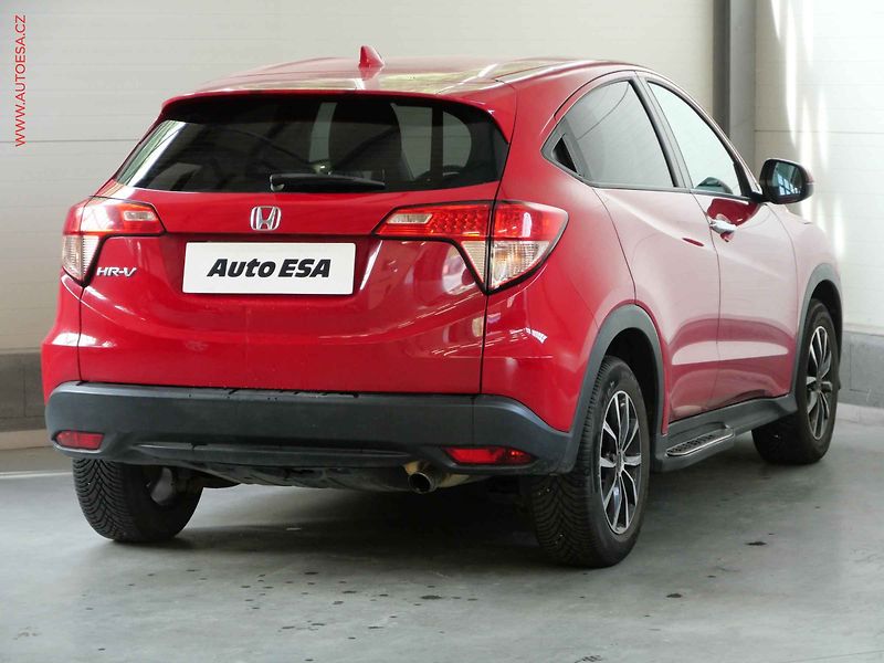 Honda HR-V (2017) 1.5 i-VTEC, ČR, Comfort - fotka 4 z 22