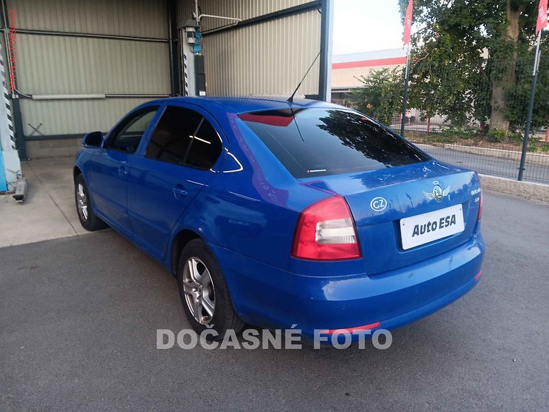 Škoda Octavia (2014) 1.4i 16V - fotka 2 z 3