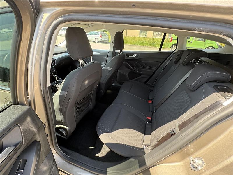 Ford Focus 1,5 TDCi88kW Led,ACC,Kamer,Výh - fotka 34 z 44
