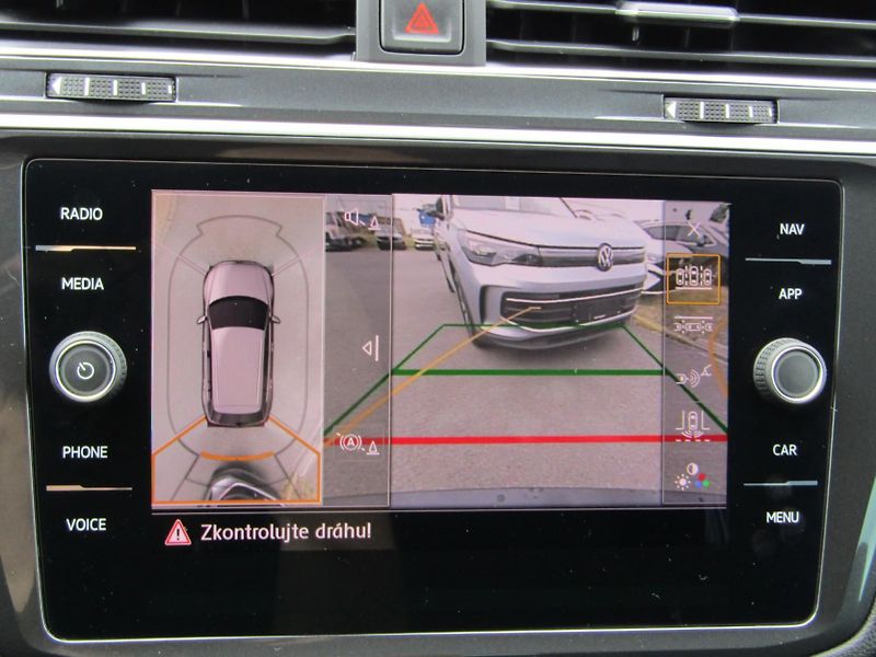 Volkswagen Tiguan (2018) Highline 2.0 BiTDI DSG 4MOTION - fotka 29 z 30