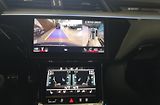 Audi Q8 e-tron 55 Q S-Line 360k Pano Tažné - náhled 14