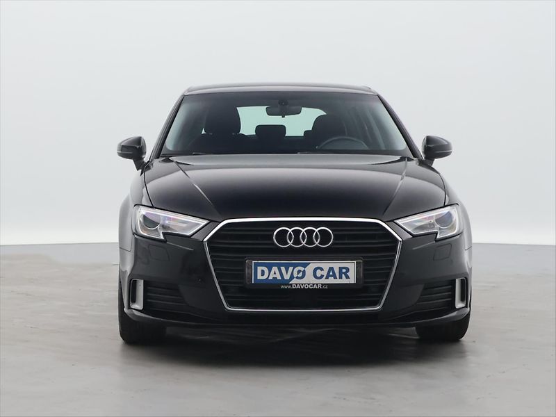 Audi A3 1,5 TSI 110kW S-tronic - fotka 2 z 35