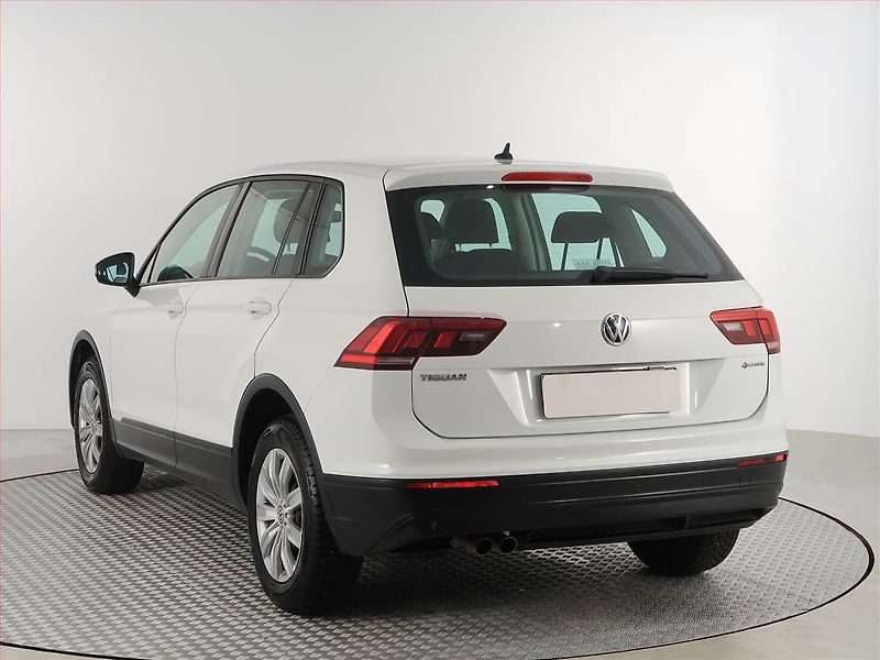 Volkswagen Tiguan (2016) 1.4 TSI, Automat - fotka 4 z 16