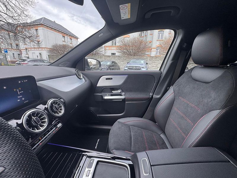 Mercedes-Benz GLA (2026) 200 d 4MATIC - fotka 15 z 24