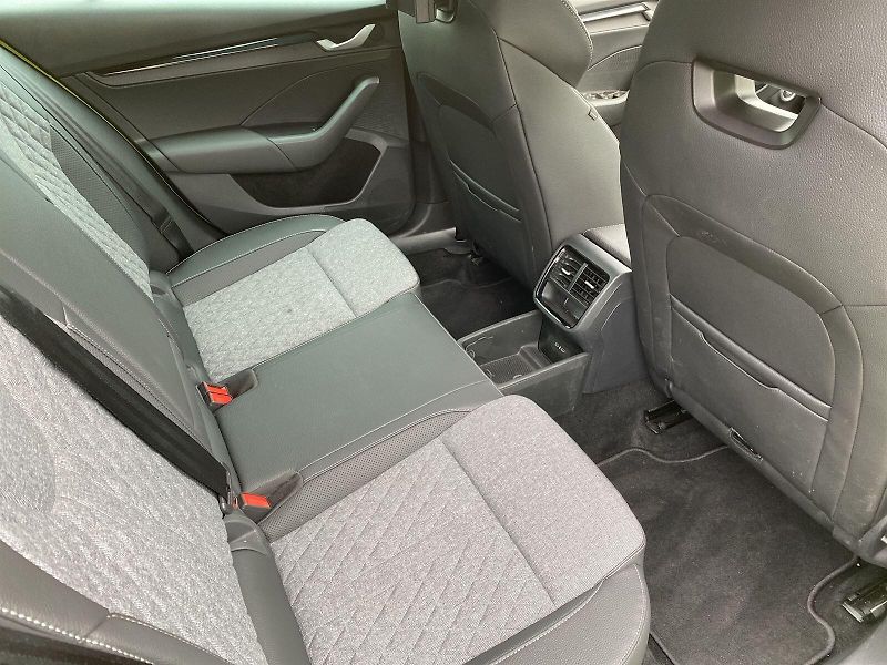 Škoda Octavia (2025) Combi 1.5 TSI M-HEV DSG Sportl - fotka 9 z 41