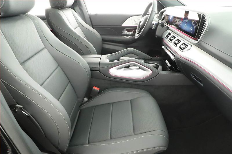 Mercedes-Benz GLE (2025) 300 d 4MATIC, AMG, VZDUCH - fotka 7 z 31