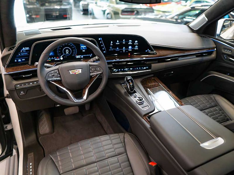 Cadillac Escalade (2024) 6.2 Premium Luxury Platinum - fotka 24 z 50