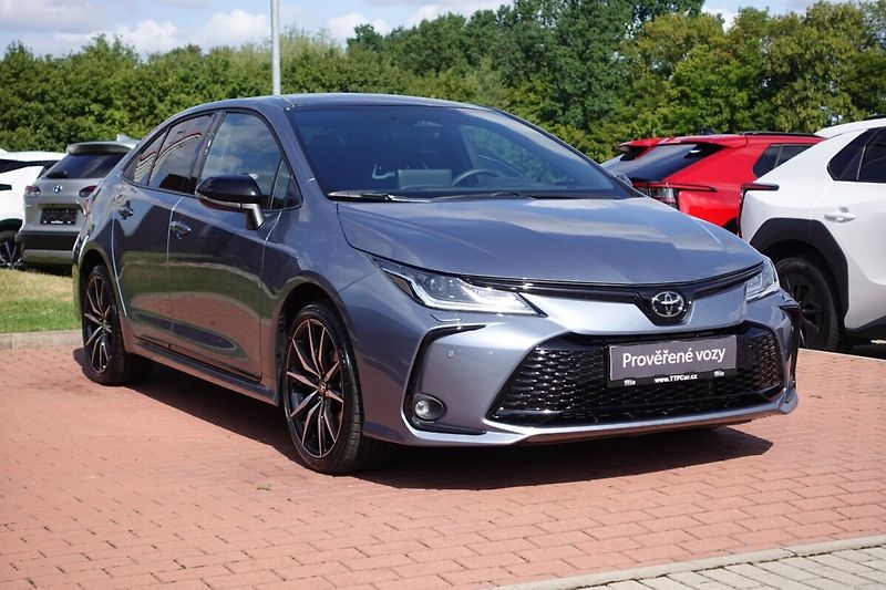 Toyota Corolla 1,8 HEV GR Spot - fotka 3 z 31