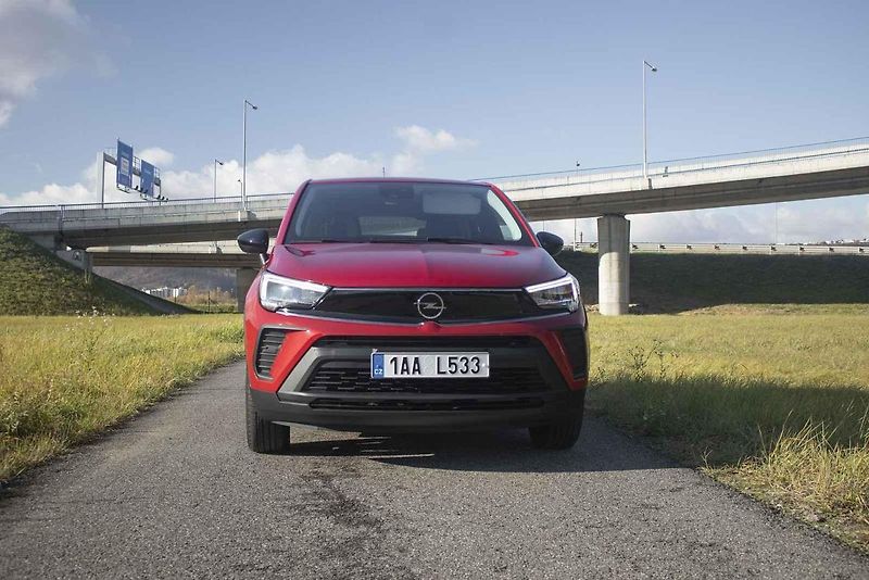 Crossland HIT představuje skvělou nabídku poměru cena-výkon.