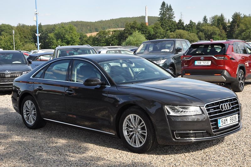 Audi A8 3.0TDi 193kW 4x4 - fotka 2 z 22