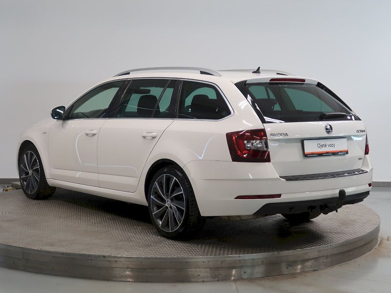 Škoda Octavia (2019) LAURIN&KLEMENT 2.0TDI 135KW 4x - fotka 7 z 40