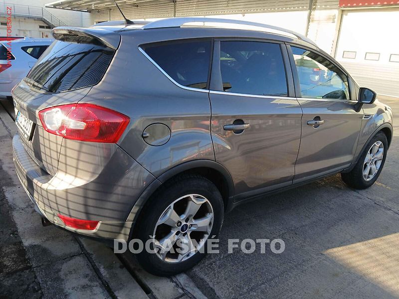 Ford Kuga (2011) 2.0 4x4, autoAC - fotka 2 z 3