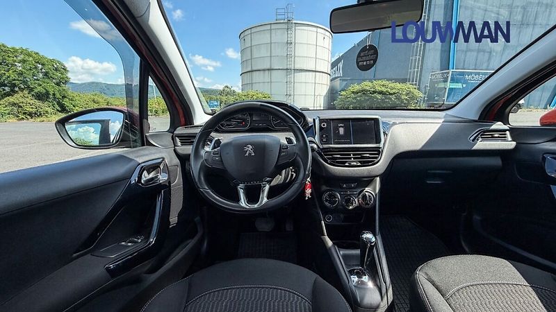 Peugeot 208 AT ACTIVE - fotka 5 z 21