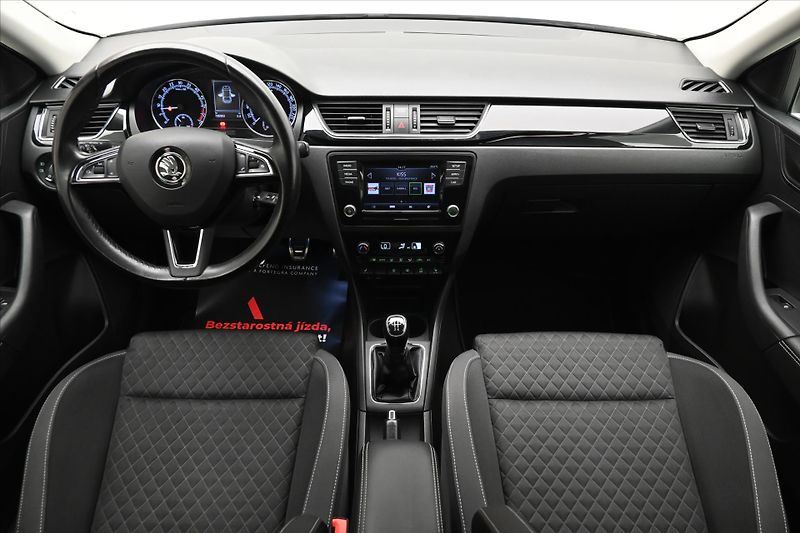 Škoda Rapid 1,6 TDI 85kW Style Záruka až 5 - fotka 15 z 29
