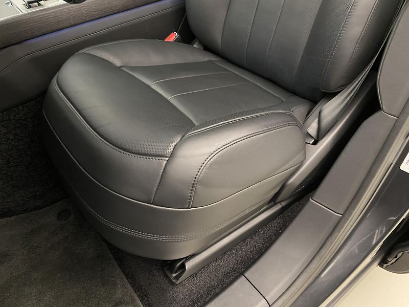Land Rover Range Rover D350 AUTOBIOGRAPHY LWB AWD CZ - fotka 24 z 94