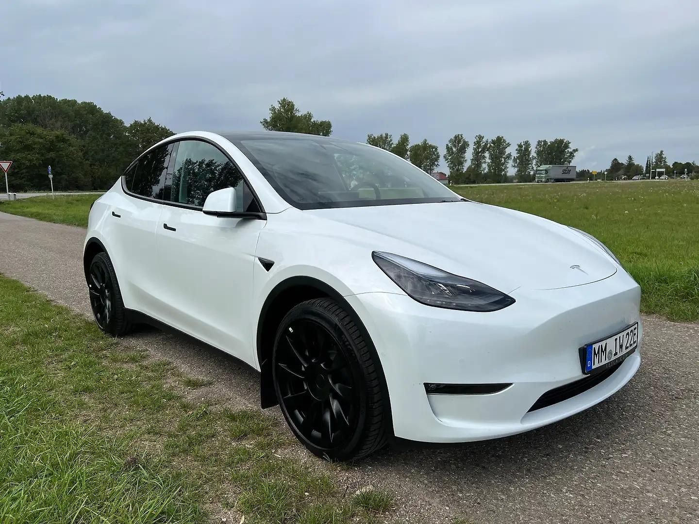 Tesla Model Y Long Range Dual Motor AWD | Největší inzerce autobazarů ...