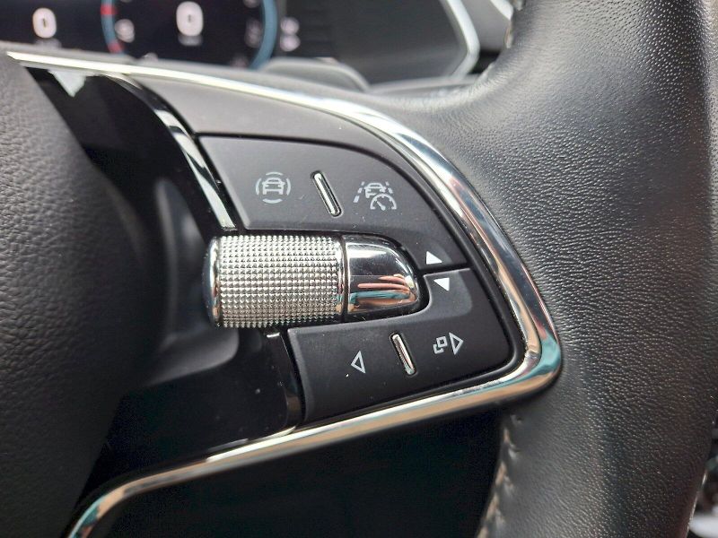 Škoda Superb (2023) Combi L&K DSG 2,0TDi 147kW - fotka 33 z 35