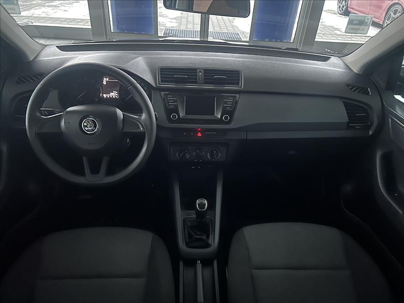 Škoda Fabia 1,0   TSI 70kW - fotka 8 z 20
