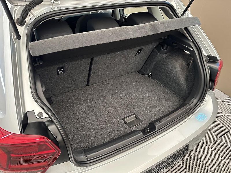 Volkswagen Polo (2022) 1.0i Comfort AUTOŠKOLA Přestav - fotka 11 z 24