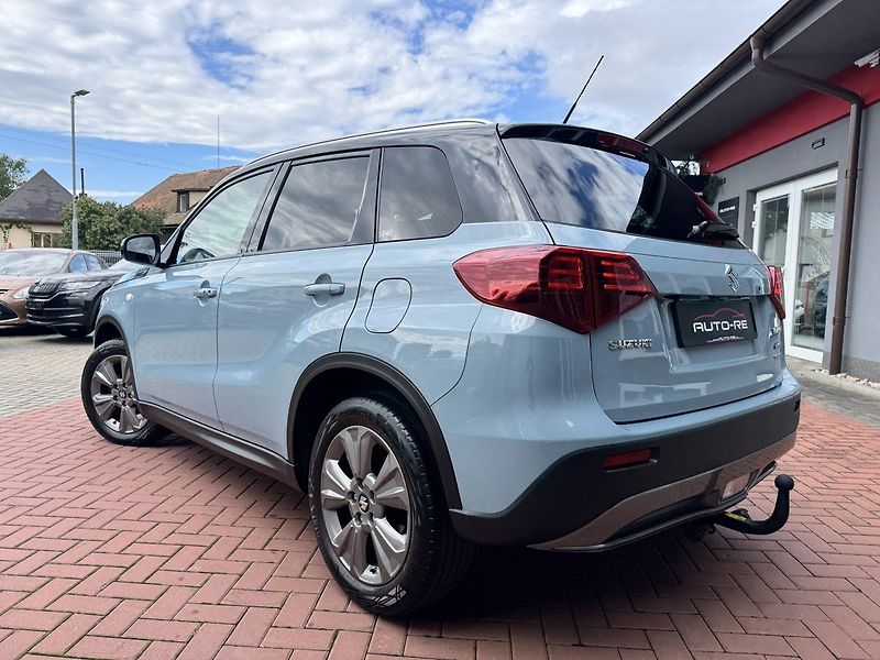 Suzuki Vitara (2021) 1.4 BoosterJet 4x4 Automat LED - fotka 3 z 49