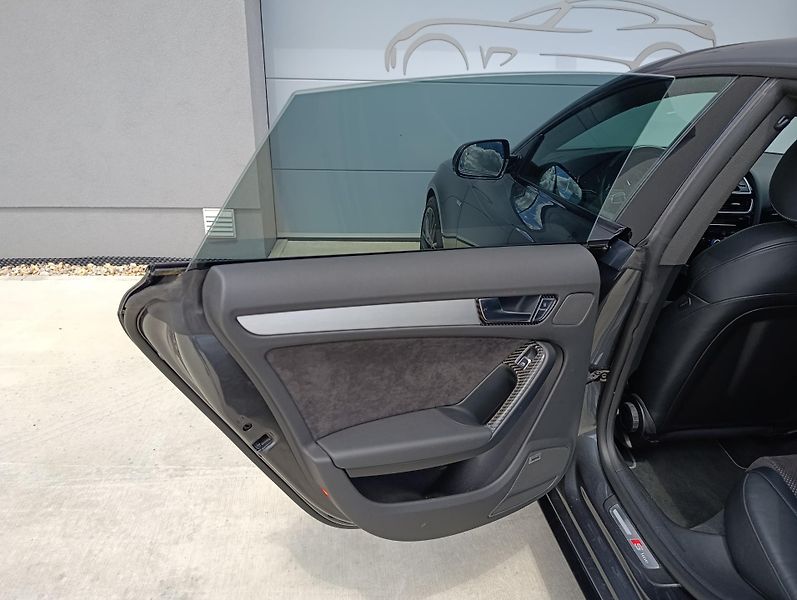 Audi A5 2.0TDI QUATTRO S-LINE ČR  - fotka 33 z 38