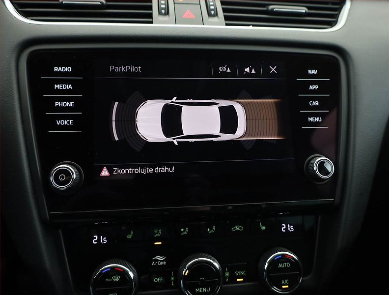 Škoda Octavia (2019) Style 1.6 TDI, Serv.kniha - fotka 12 z 15