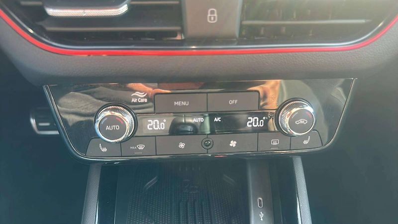 Škoda Scala Monte Carlo 1,0 TSI 85kW DSG7/ - fotka 17 z 30