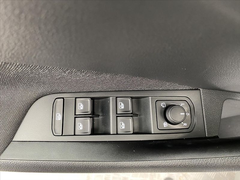 Škoda Kamiq 1,5 TSI 110kW DSG Top Selectio - fotka 19 z 29