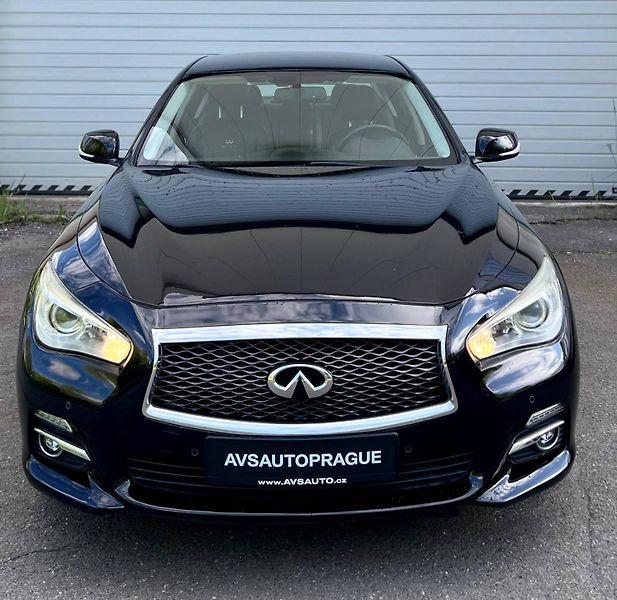 Infiniti Q50 (2014) REPREZENTATIVNÍ SEDAN TOP VÝBA - fotka 2 z 29