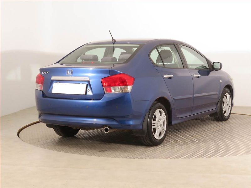 Honda City (2011) 1.4 i-VTEC, Serv.kniha, po STK - fotka 5 z 14