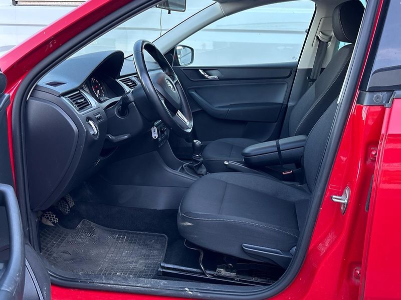 Škoda Rapid Ambition - fotka 6 z 9