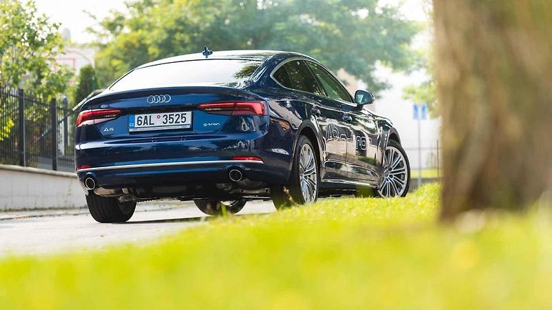 Audi A4 g-tron.