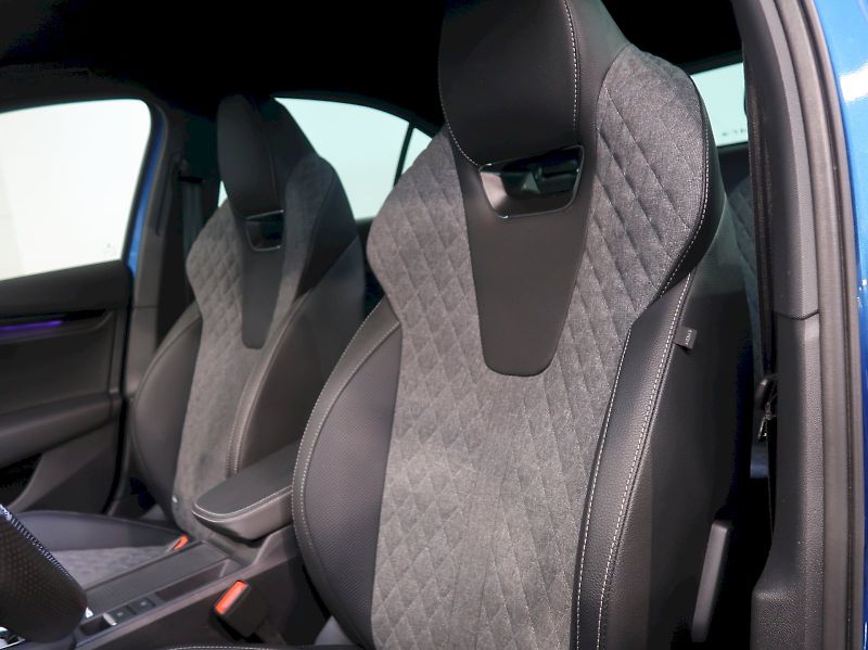 Škoda Octavia (2025) SPORTLINE 2.0TDI DSG CANTON - fotka 14 z 44