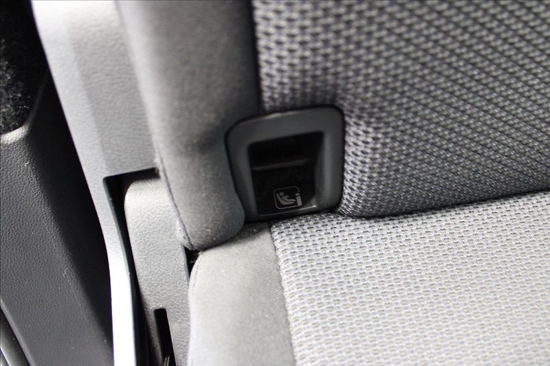 Volkswagen Touran 1,2 TSI 1.majitel - fotka 22 z 31